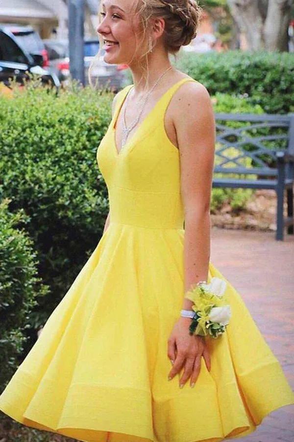 Anneprom A Line V Neck Short Yellow Prom Dresses Satin Homecoming Dresses APH0190