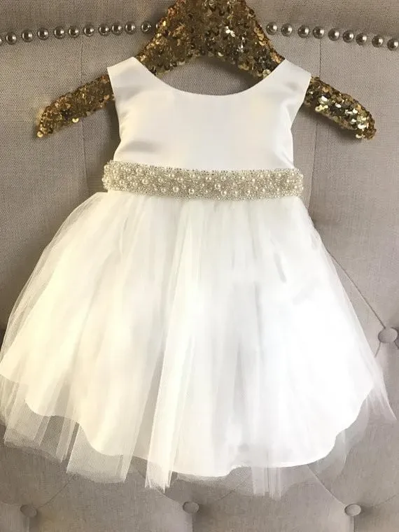 Anneprom Cute White Knee-length Beaded Flower Girl Dresses With Bowknot AFL0003