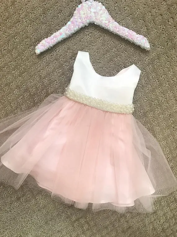 Anneprom Cute White Knee-length Beaded Flower Girl Dresses With Bowknot AFL0003