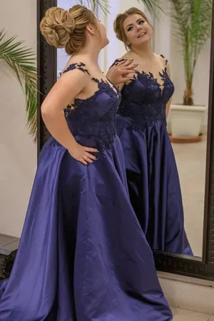Anneprom Delicate Scoop Satin Sweep Train Prom Dresses With Appliques APP0476