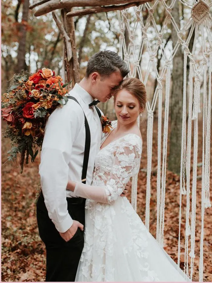 Anneprom Long Sleeve V neck Lace Tulle Boho Wedding Gowns Rustic Bridal Dress APW0365