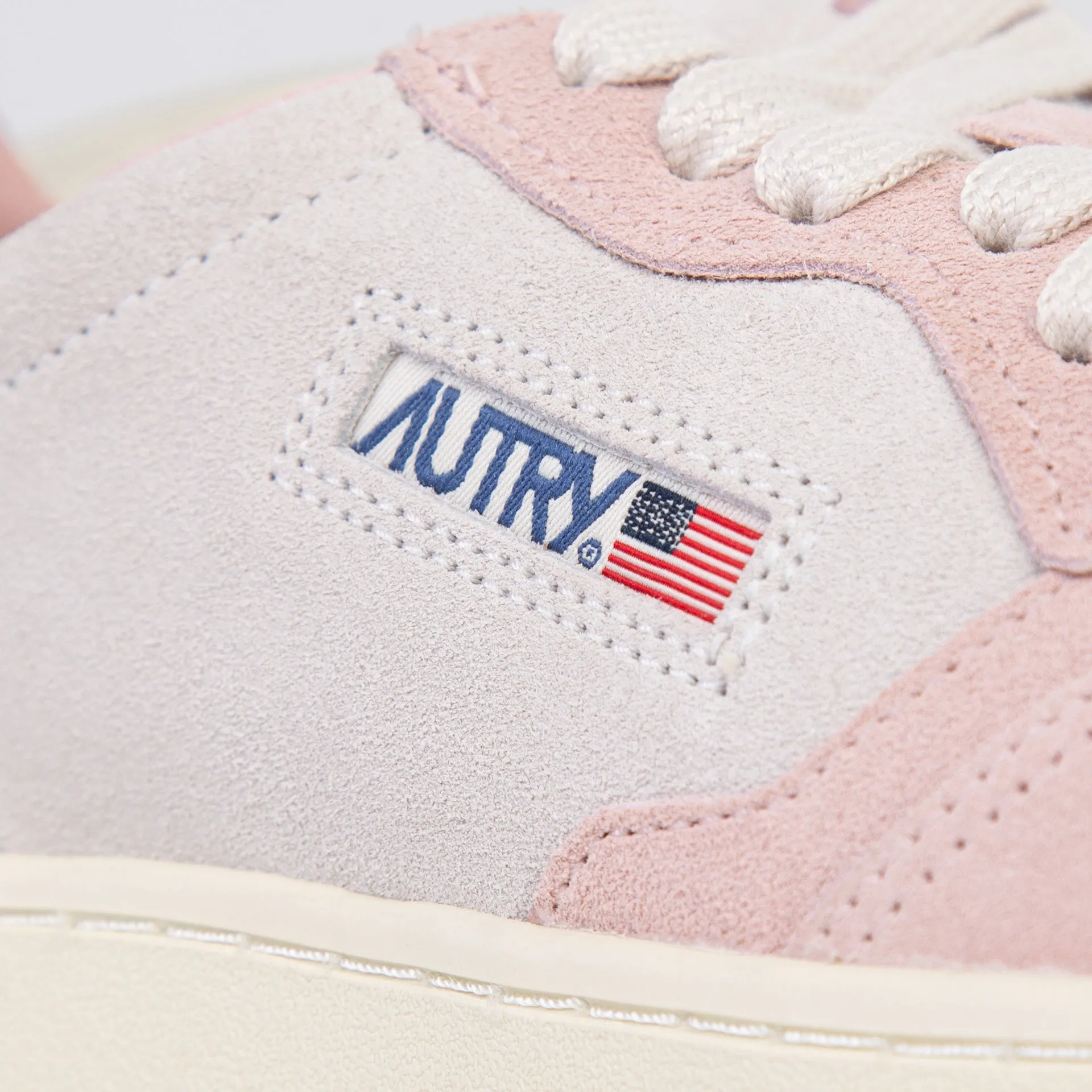 AUTRY SNEAKERS MEDALIST AULW-TS 04
