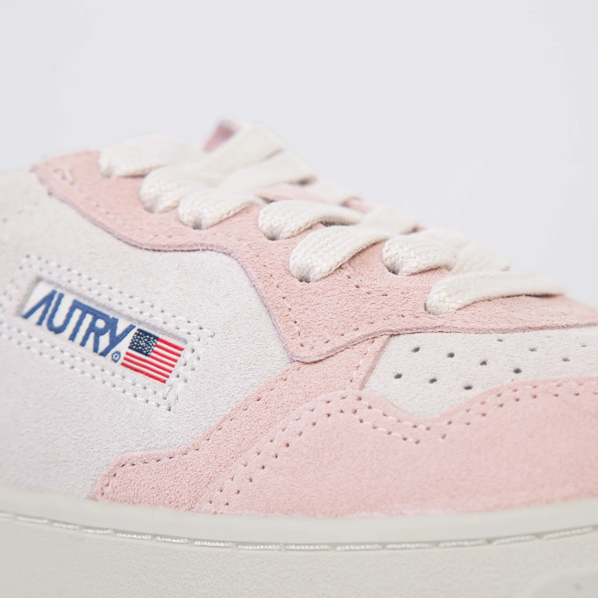 AUTRY SNEAKERS MEDALIST AULW-TS 04