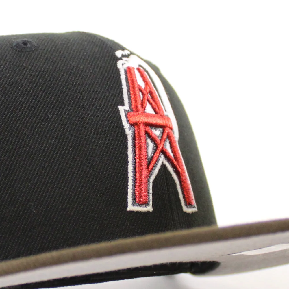 HOUSTON OILERS Mascot Patch New Era 59Fifty Fitted Hat (Black Walnut Gray Under Brim)