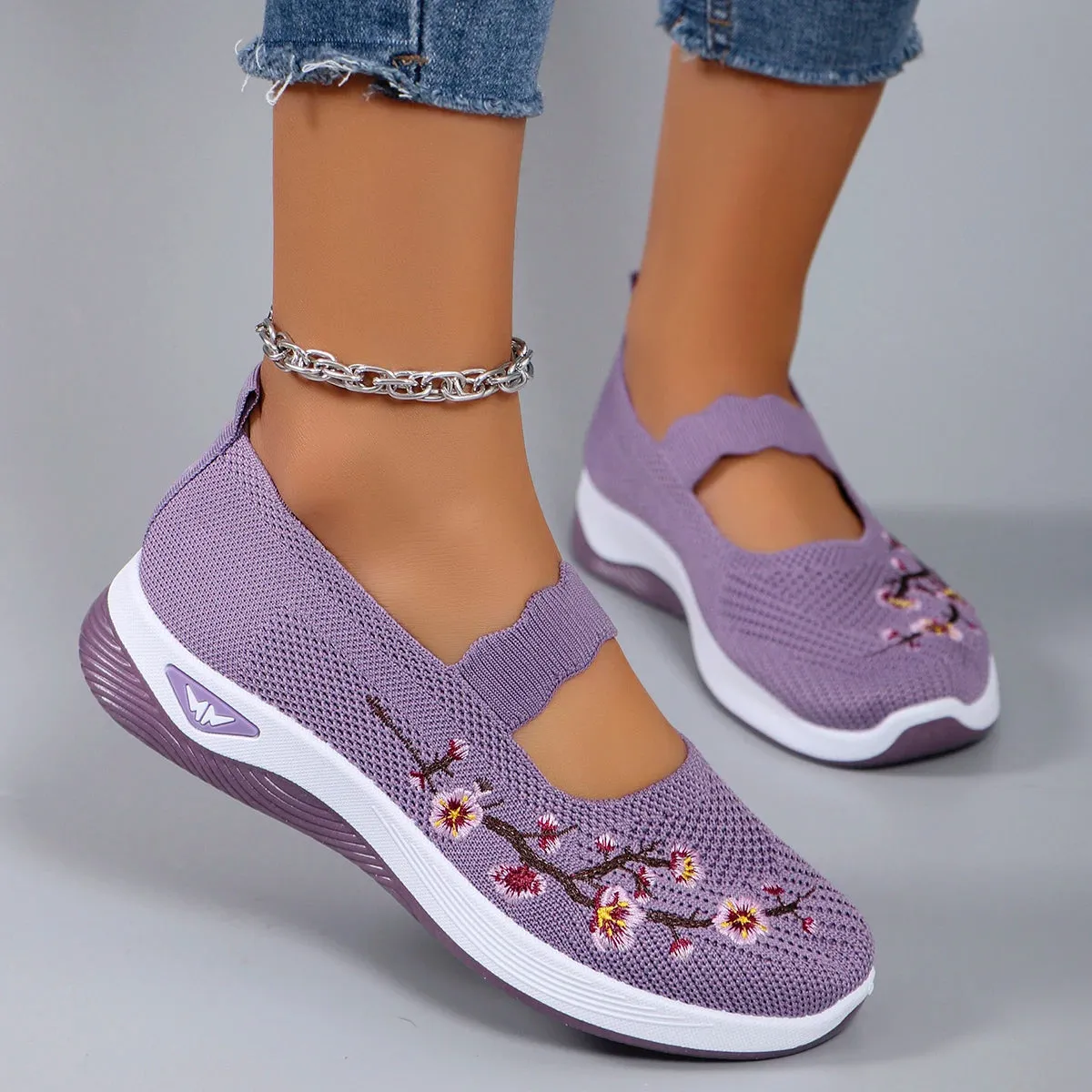 Lily Trendy Sporty Sneakers