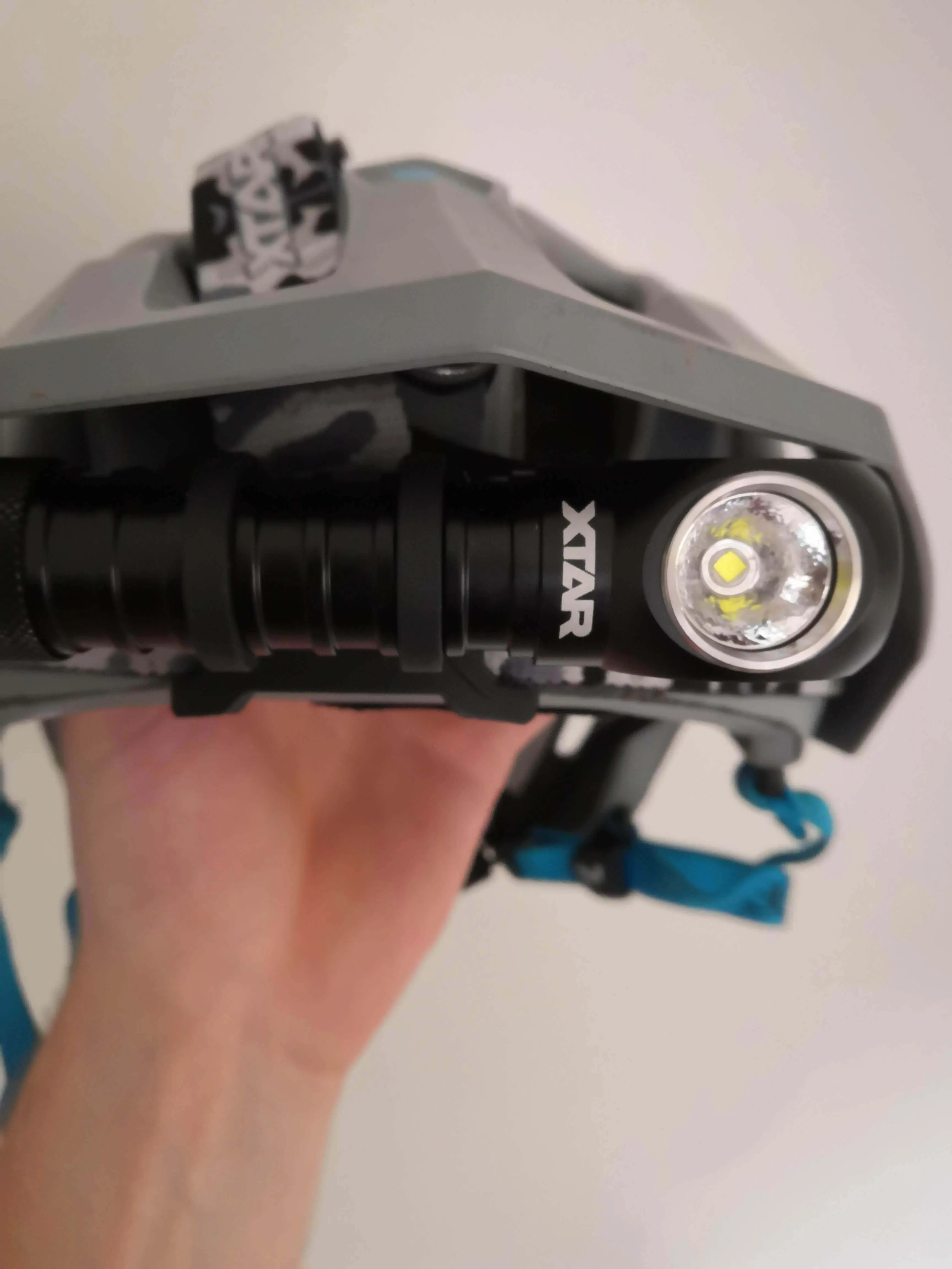 MTB Night Light Xtar Torch Bundle