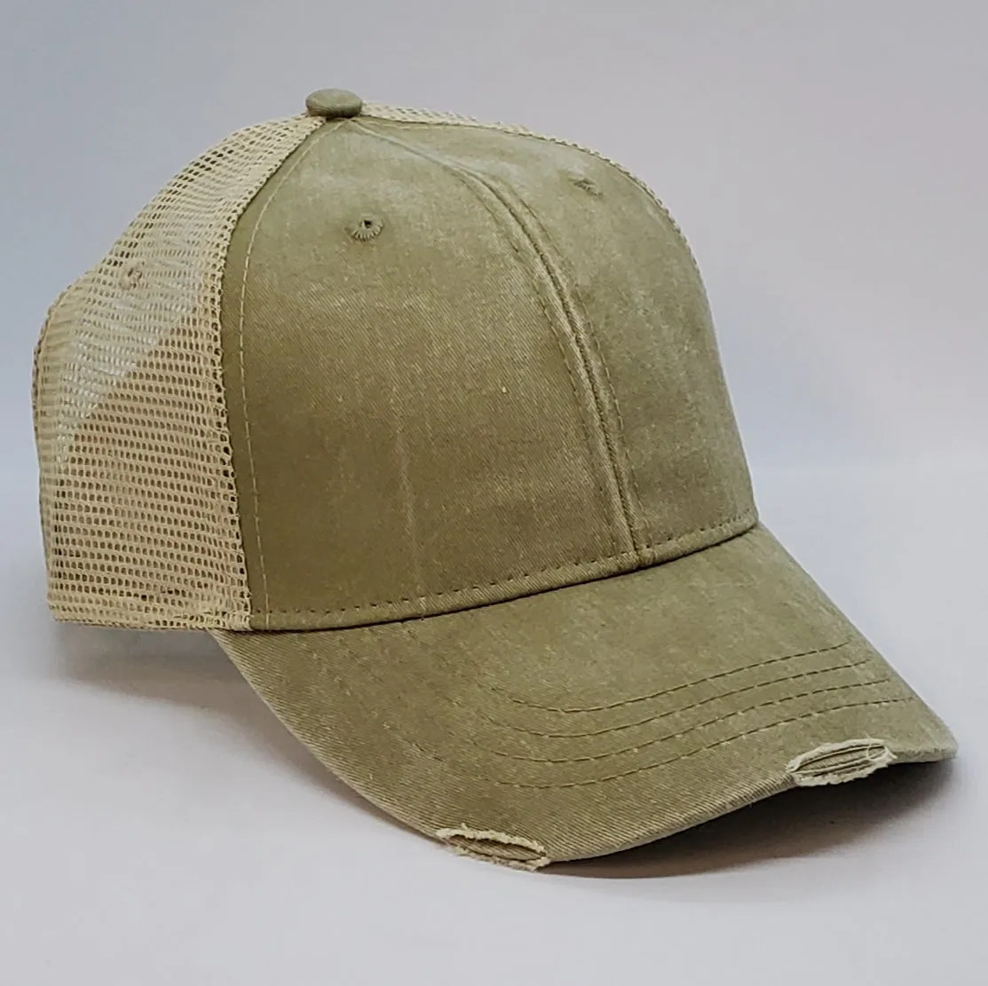 Mud Slinger (8 Optional Hat Colors)
