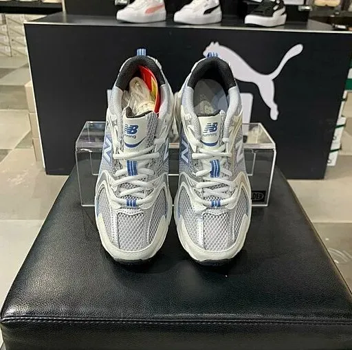 New Balance 530 奶油藍白