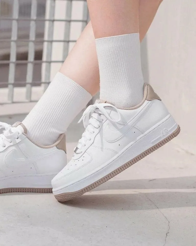 Nike Air Force 1 '07 烏龍茶