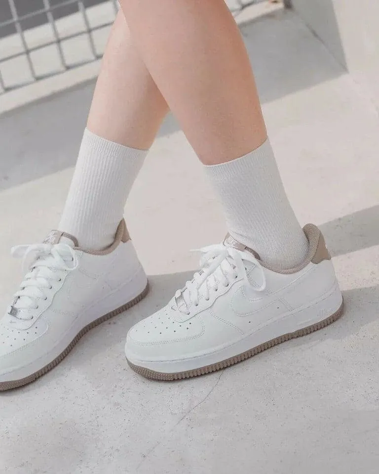 Nike Air Force 1 '07 烏龍茶