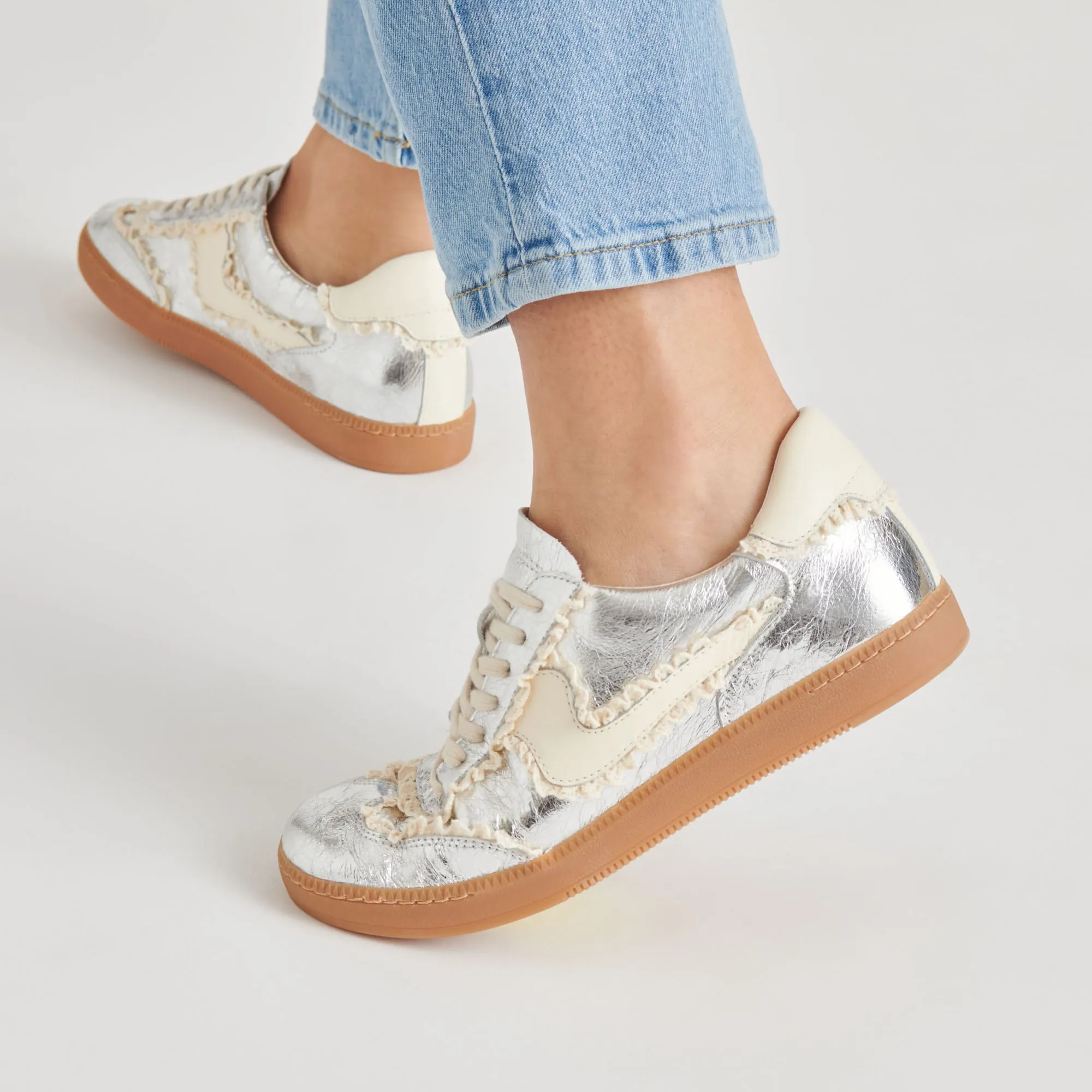 NOTICE LACE SNEAKERS SILVER DISTRESSED LEATHER