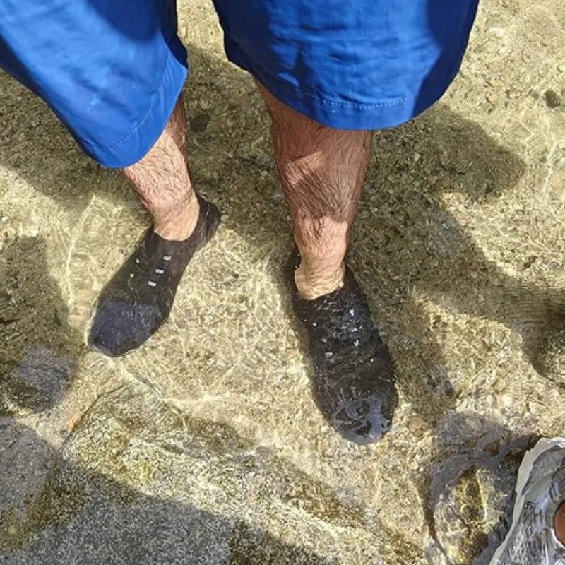 Quick Dry Mesh Shoes With Slip-resistant Sole For Water Use