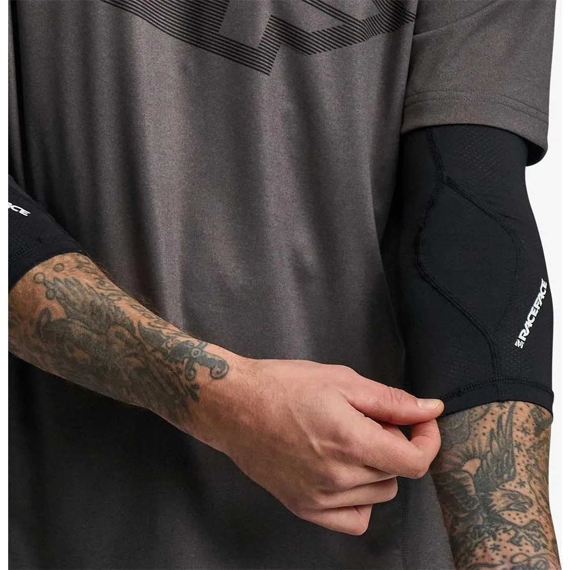 RaceFace Charge Elbow Pads