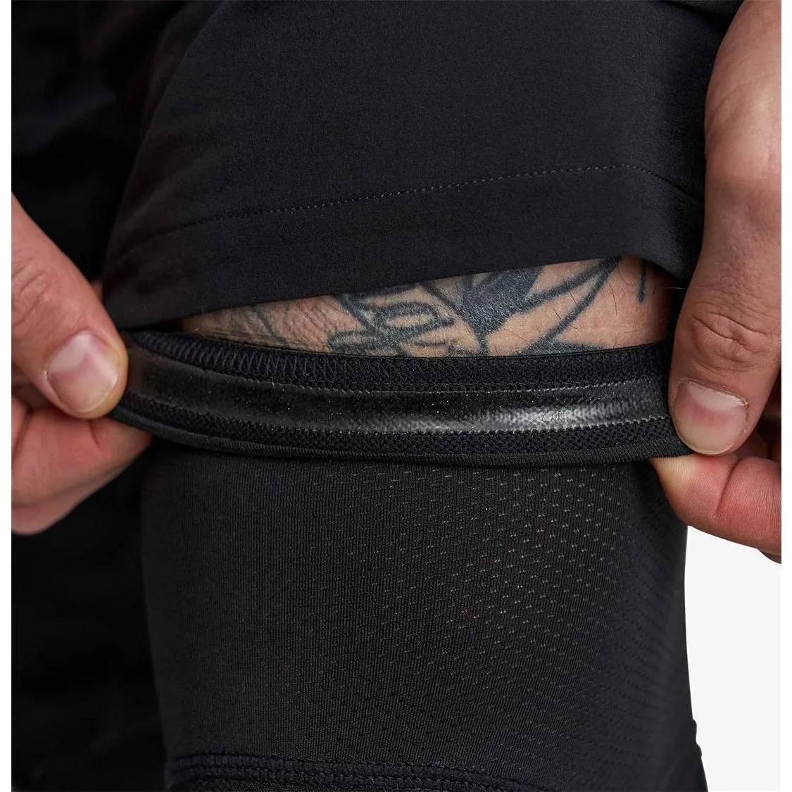 RaceFace Charge Knee Pads