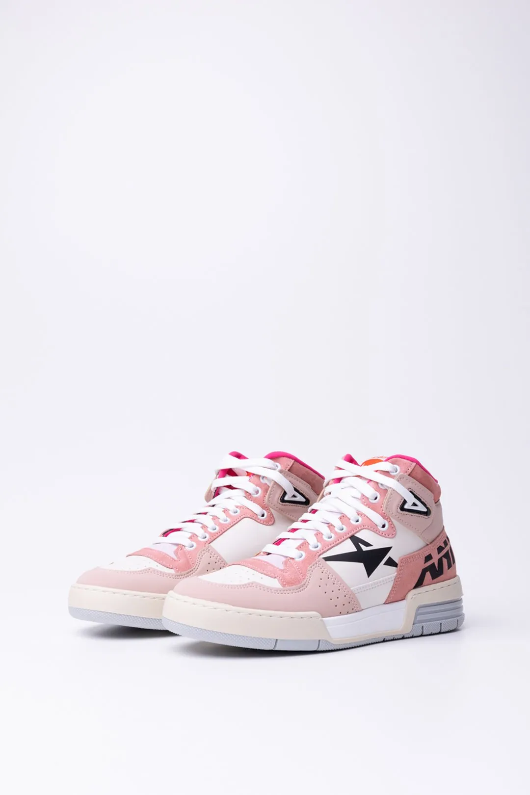 Rally Sneakers