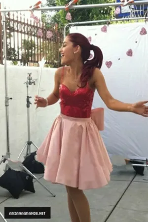 Red Pink Ariana Grande Cute Short A-Line Dress Spaghetti Straps Prom Celebrity Evening Party Cocktail dress
