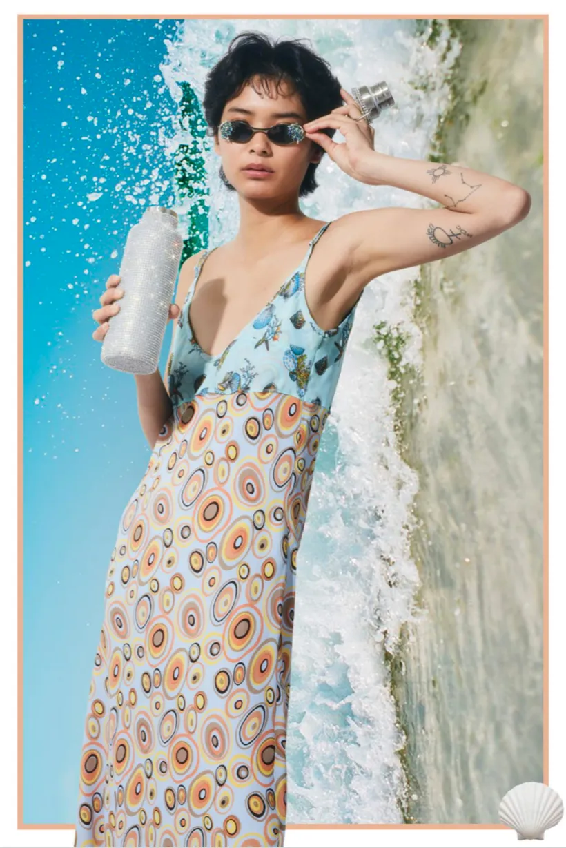 RHINESTONE WATER BOTTLE