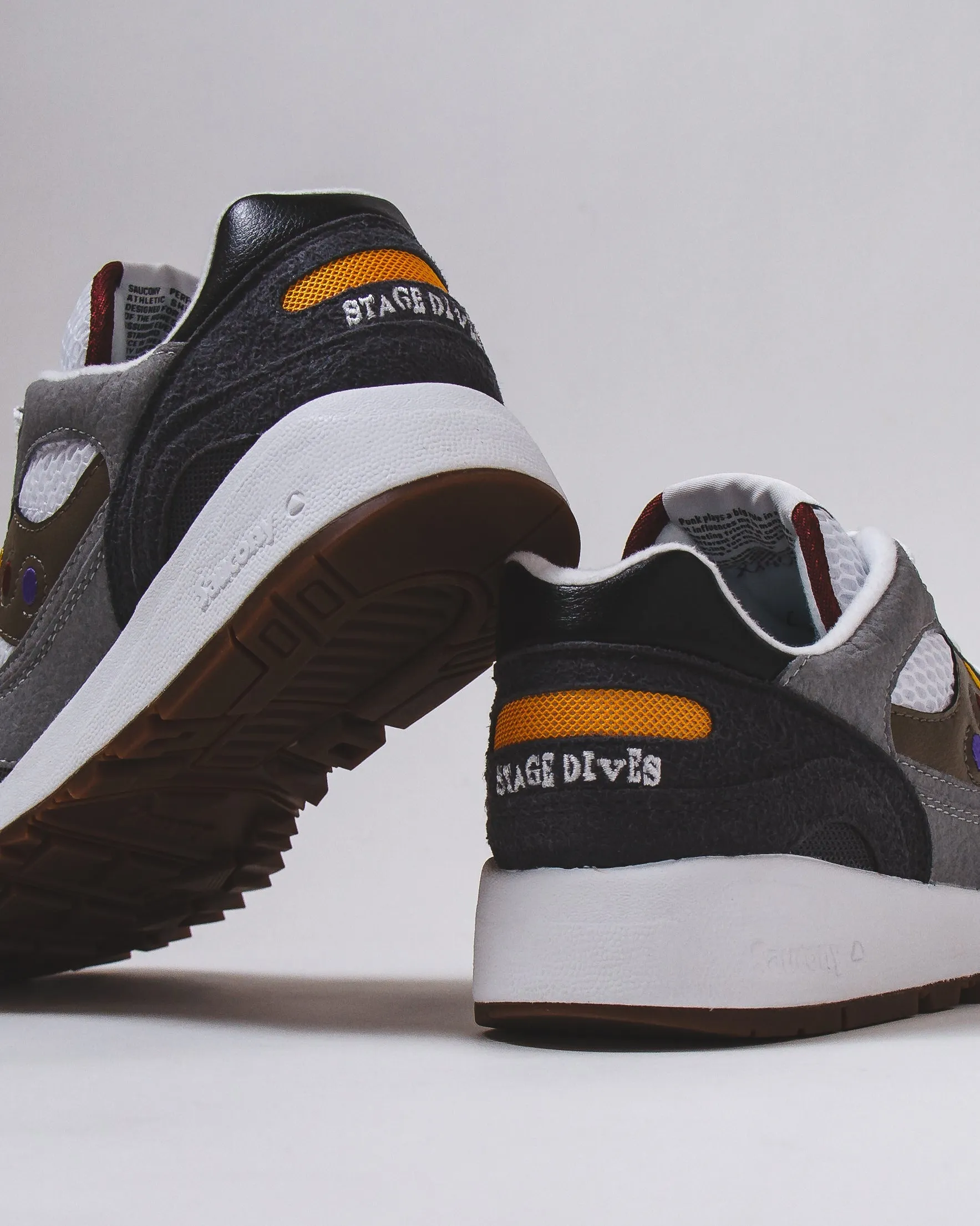 Saucony Men Shadow 6000 Stage Dive White Grey S70903-3
