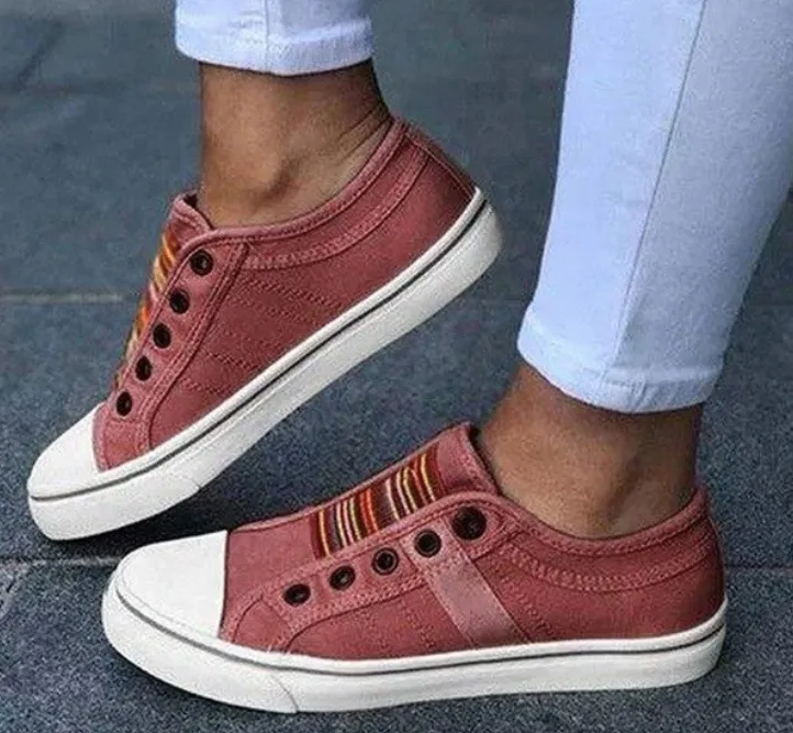 Stylish and Comfy  Lace-less Casual sneakers
