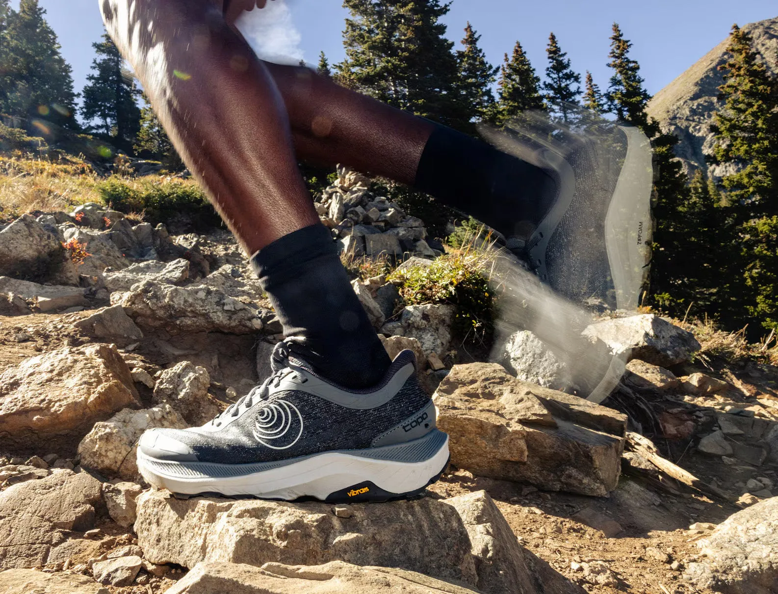 Topo Athletic Men's Ultraventure 4 - Grey/Grey