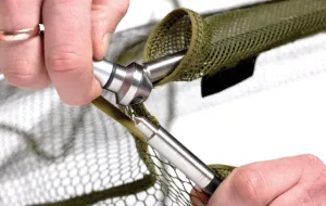 Trakker EQ Carbon Landing Net - Olive