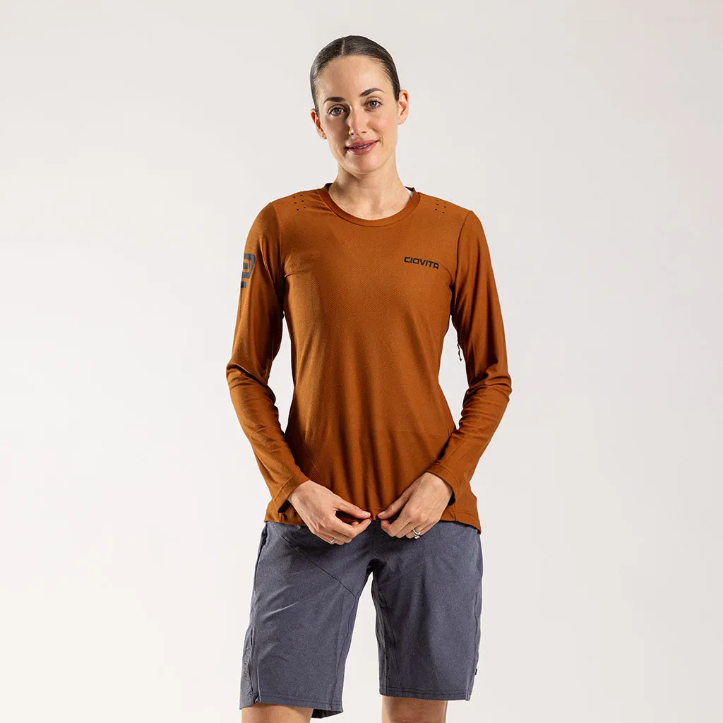 Women's AR Long Sleeve Trail Tee (Rust)