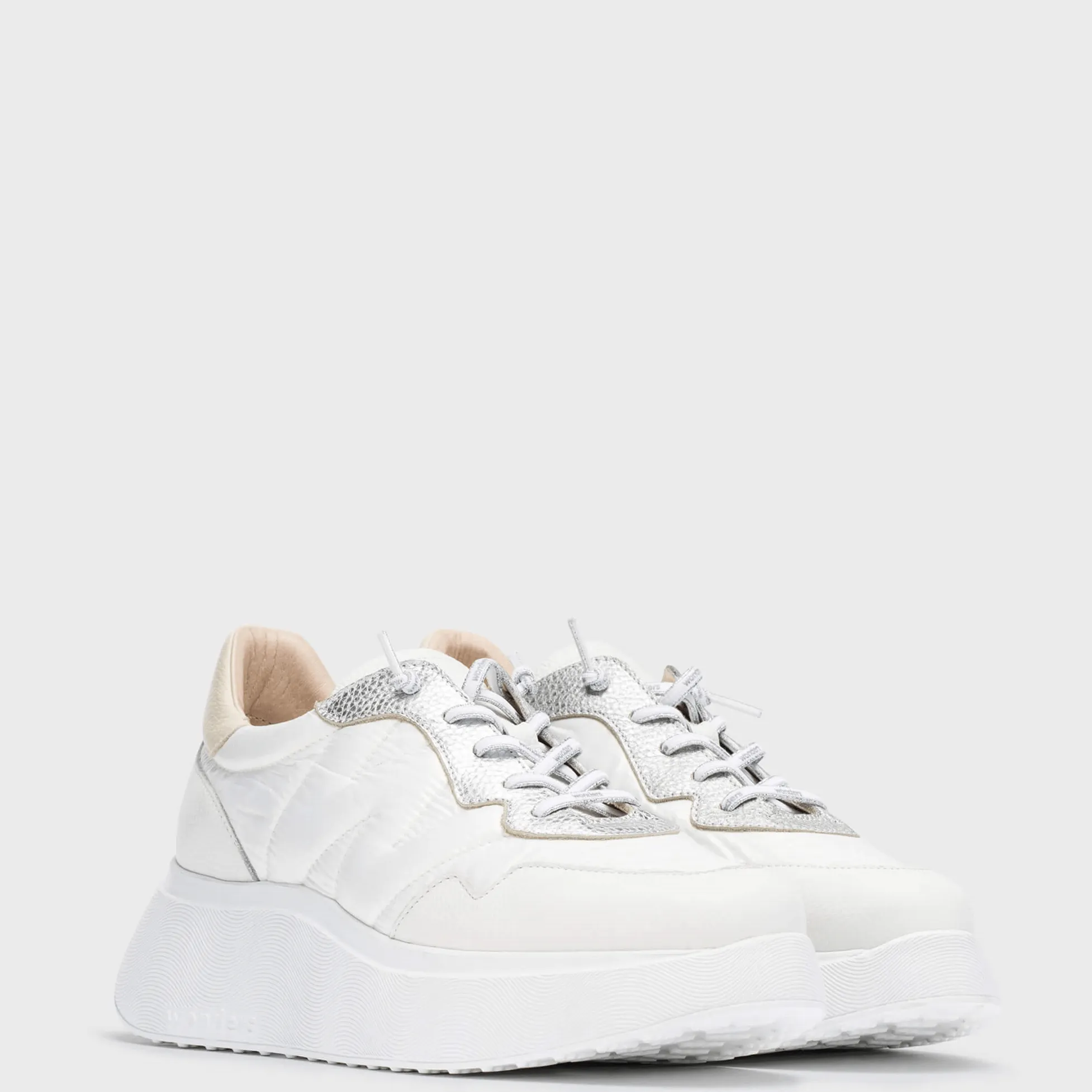 Wonders White & Nude Leather Elastic Laces Sporty Sneakers